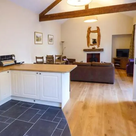 Old Kings Head Barn Holiday home